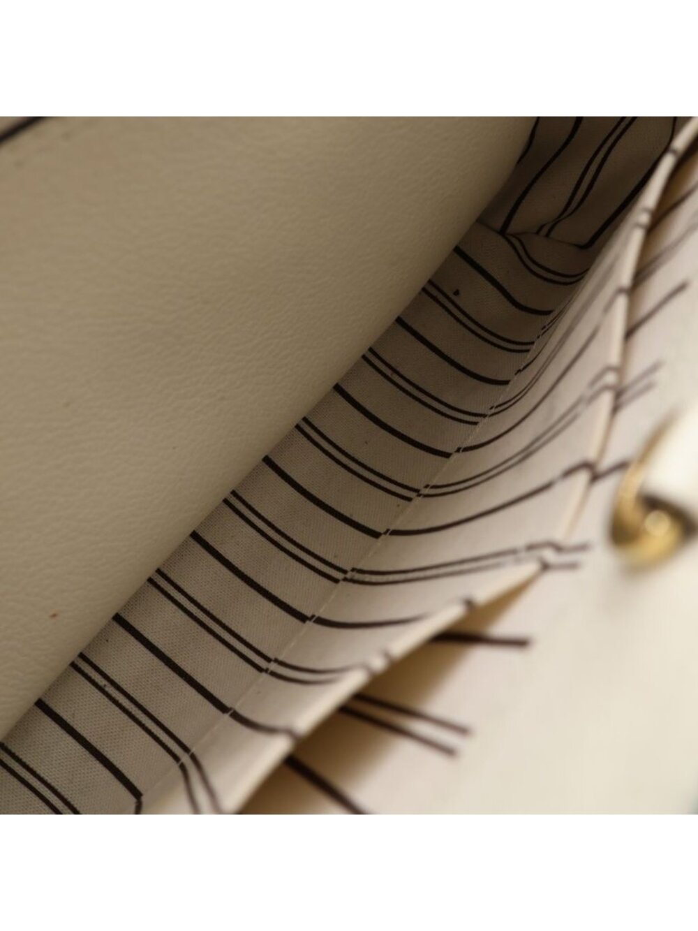 Louis Vuitton Monogram Empreinte Monte New BB Cream 2-Way Shoulder Bag White - Picture 8 of 10